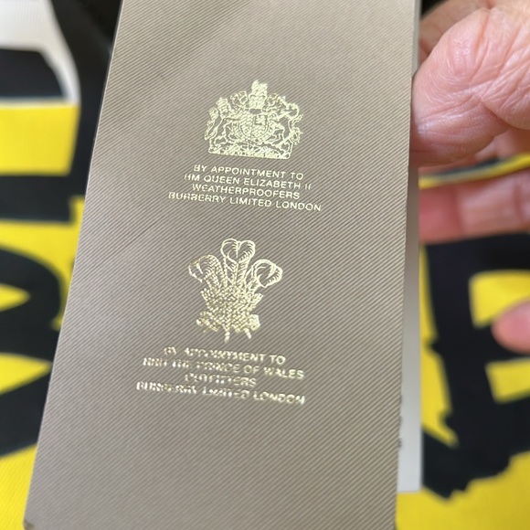 Burberry Graffiti reversibele canvas Tote. - Picture 13 of 14